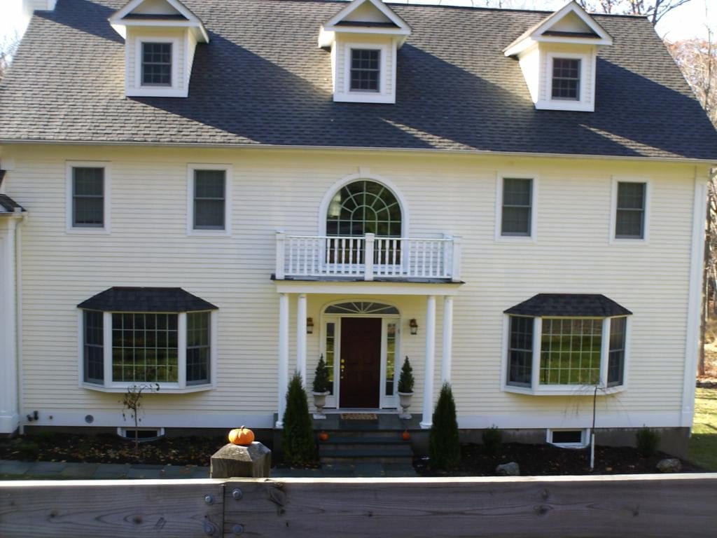 white plains home values, roof shampoo, roof cleaning, roof washing, power washing, pressure washing, power washing, ny, clean exterior houses, homes, residential pressure washing co